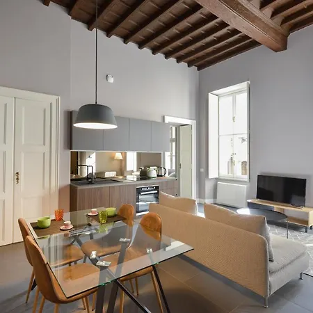 De Lellis - Centro Apartment *