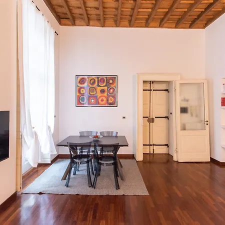 De Lellis - Centro Apartment