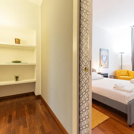 Top Living Apartments - De Lellis Torino Centro